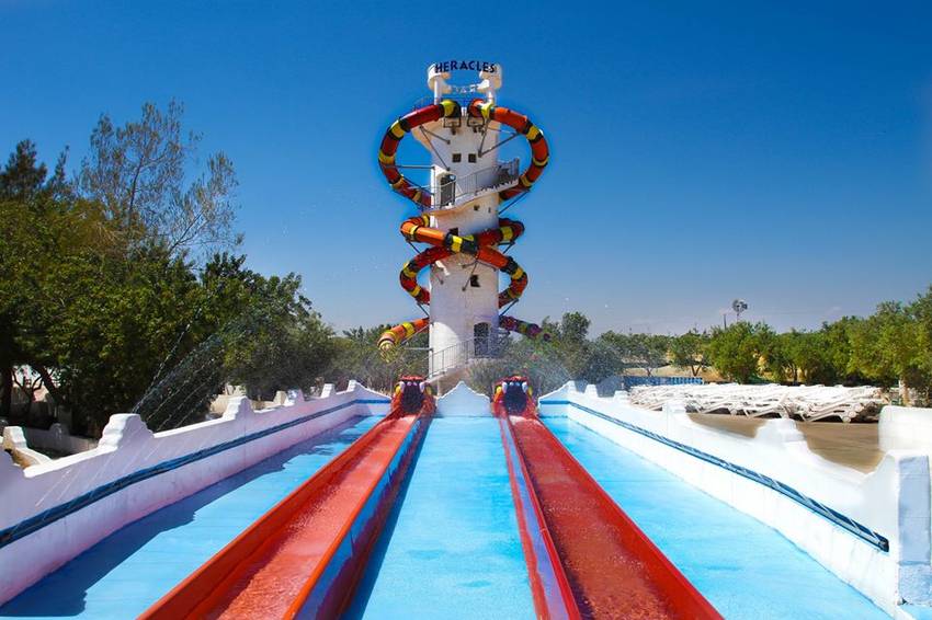 سرسره های هراکلس پارک آبی آیاناپا