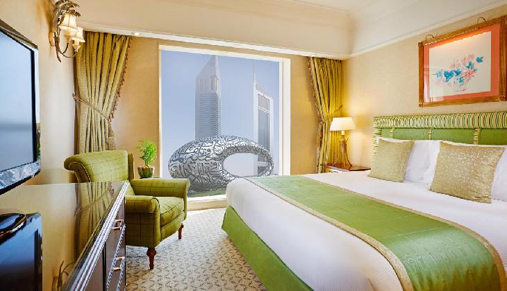 هتل کرون پلازا شیخ زاید