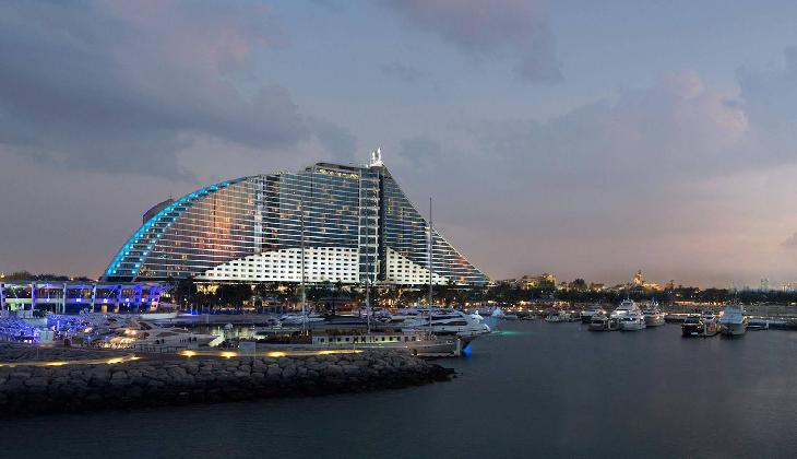 هتل جمیرا بیچ