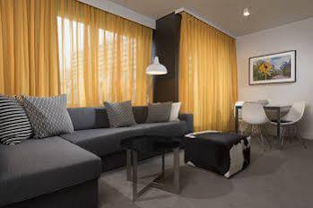 هتل آپرتمان آدینا برلین