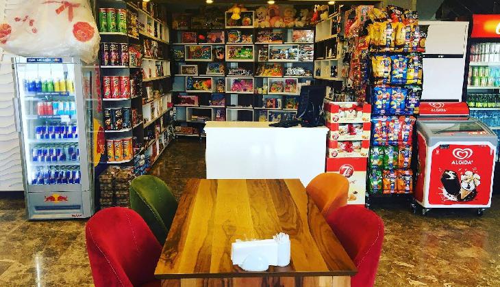 Royal Life Exclusive