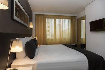 هتل آپرتمان آدینا برلین