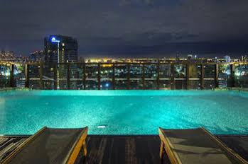 Urbana Langsuan, Bangkok