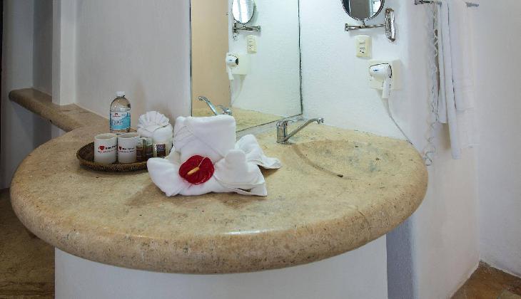 Blue Parrot 5th Avenue