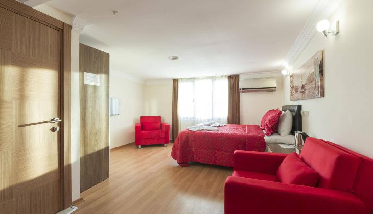 Zendy Suite Hotel