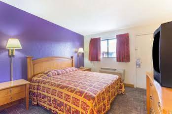 Knights Inn Fairground