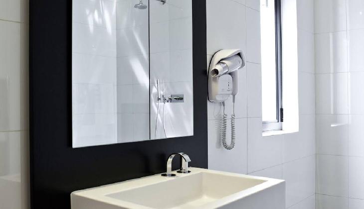 Cascades on the Promenade