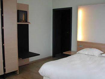 Hotel 322 Lambermont