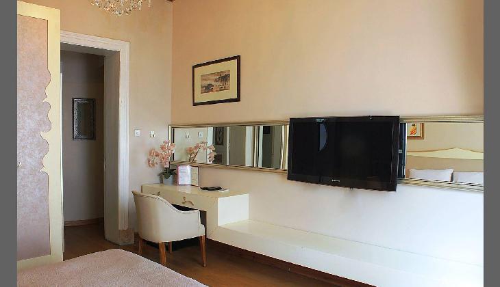 Ragip Pasha Apartments