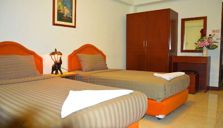 Silver Gold Garden, Suvarnabhumi Airport