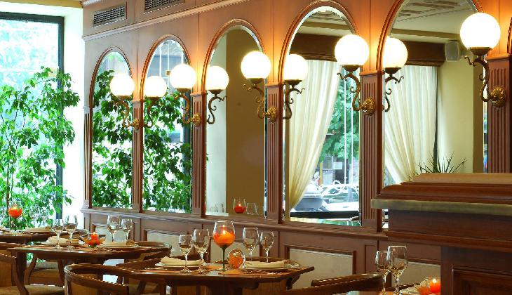 Athens Atrium Hotel & Jacuzzi Suites