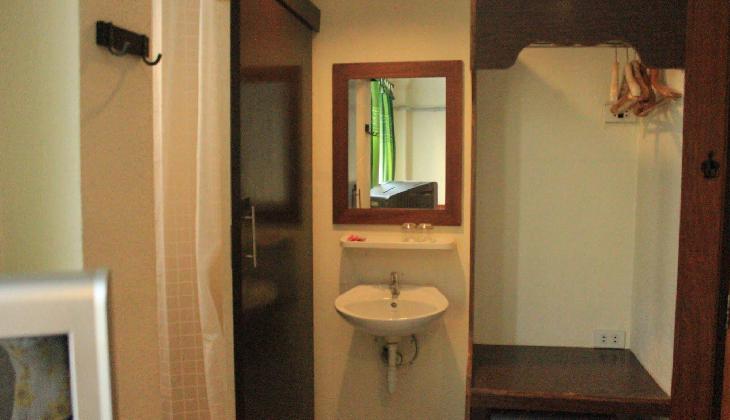 New Road Guest House