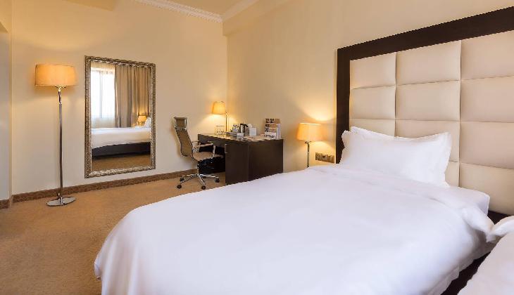 هتل پاریس ایروان