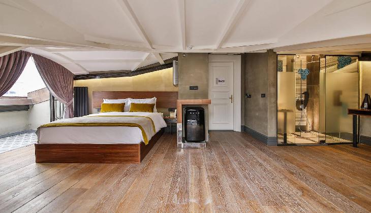 Occidental The Public