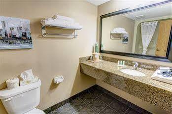 Quality Inn West Edmonton