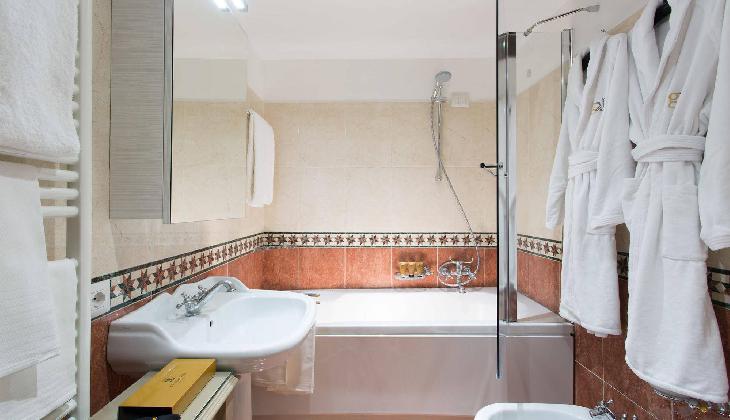 Gkk Exclusive Private Suites