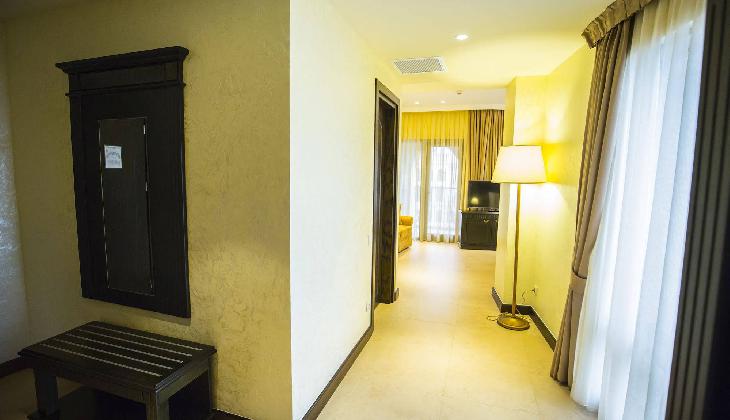 Colosseum Marina Hotel Batumi