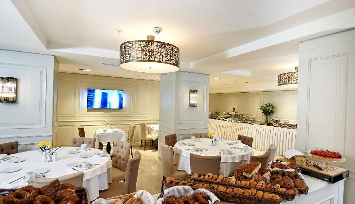 Renata Suites Boutique Hotel