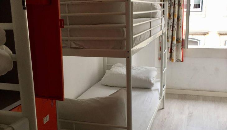 Golden Tram 242 Lisbonne Hostel