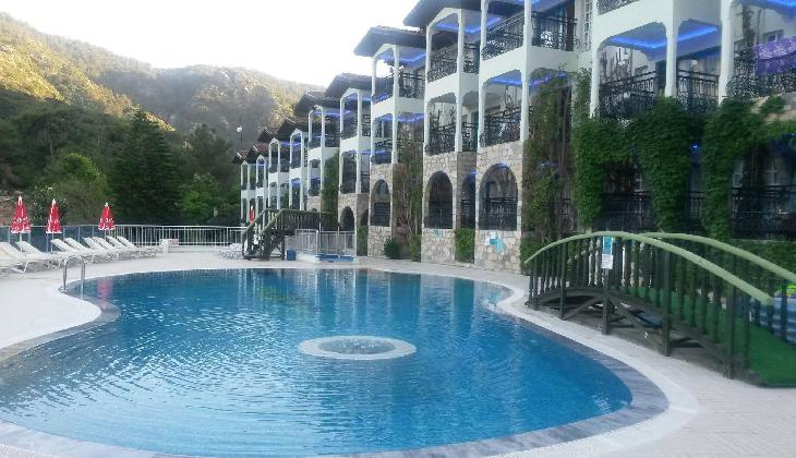 Club Aquarium Apartments