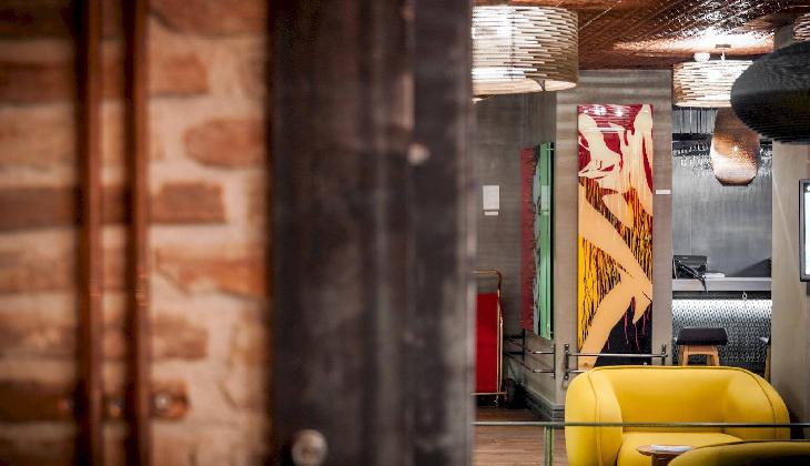 Occidental The Public