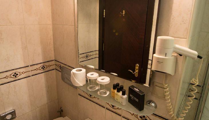 هتل پِرا رُز