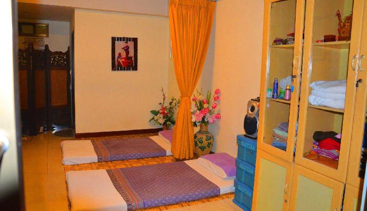 Silver Gold Garden, Suvarnabhumi Airport