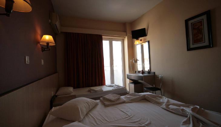 Dimitris Paritsa Hotel