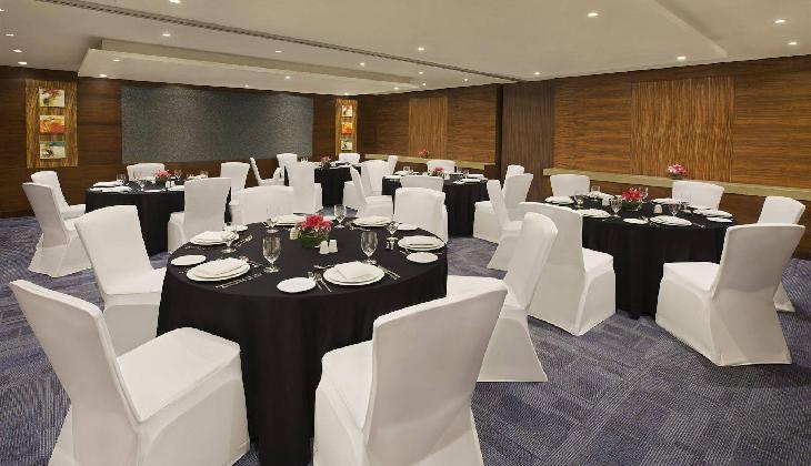 هتل و مجوعه اقامتی دابل تری بای هیلتون دبی - البرشا