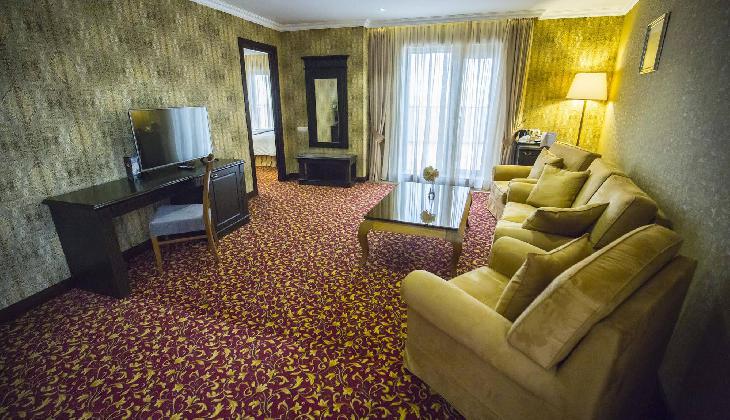 Colosseum Marina Hotel Batumi