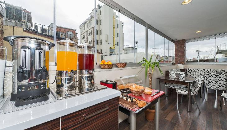 هتل اینویکتوم رزیدنس