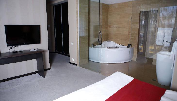 هتل تورا پالاس