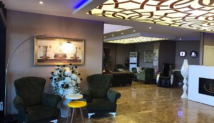 Royal Life Exclusive