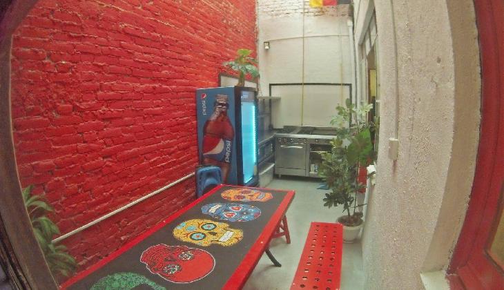 Roomies Hostel Condesa