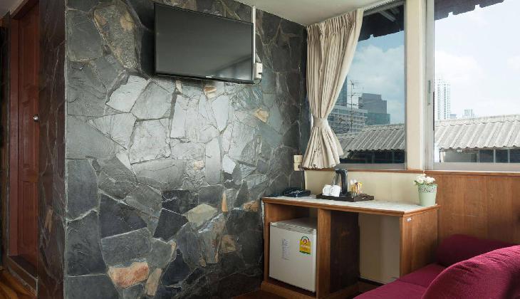 New Road Guest House