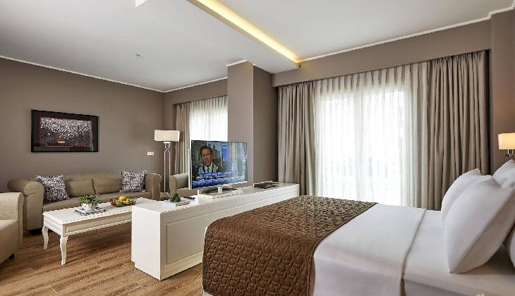 Renata Suites Boutique Hotel