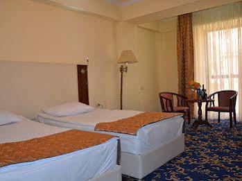 هتل رویال پلازا