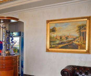 هتل رویال پلازا