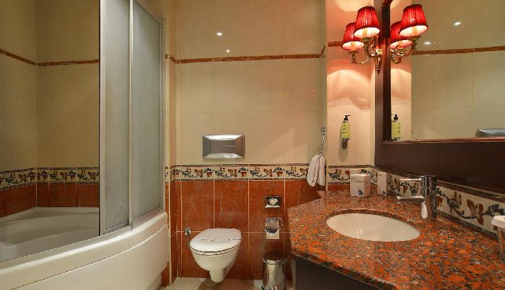 هتل پِرا رُز