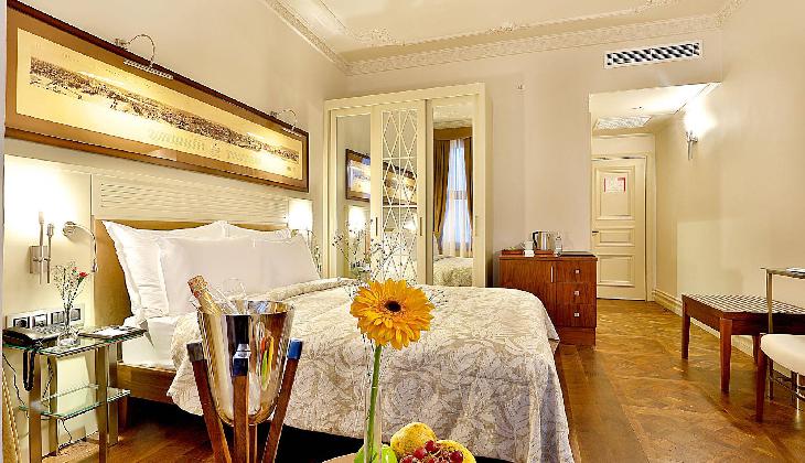 هتل تکسیم لانژ