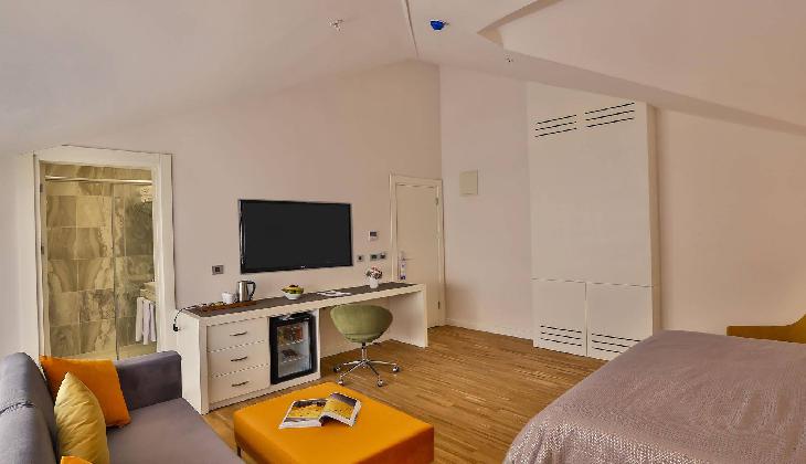 Business Life Boutique Hotel