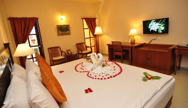 Hyton Leelavadee Hotel