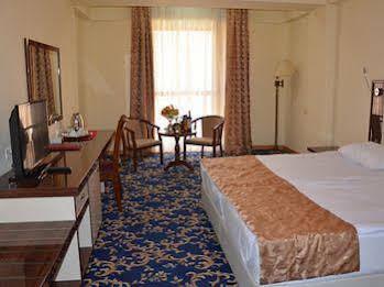 هتل رویال پلازا