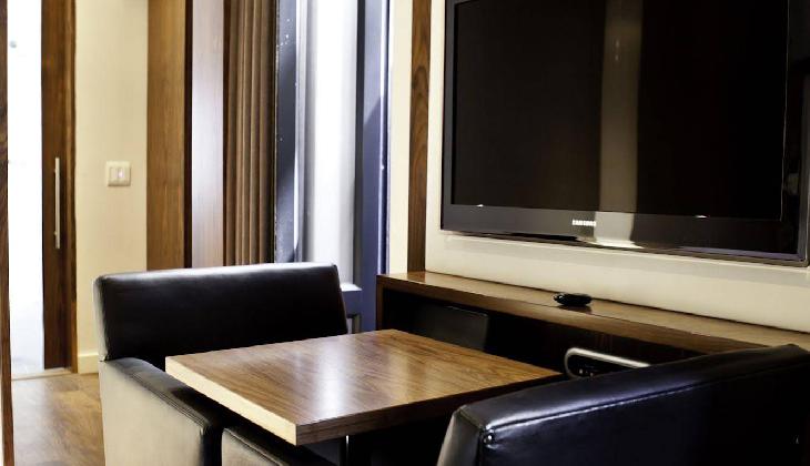 Cascades on the Promenade