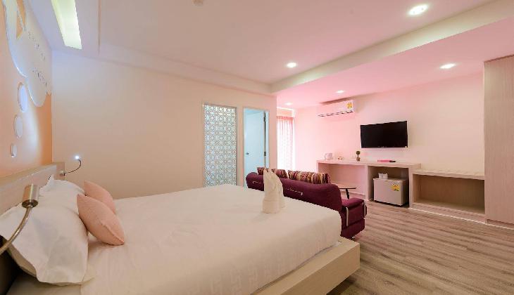 The Tint At Phuket Town