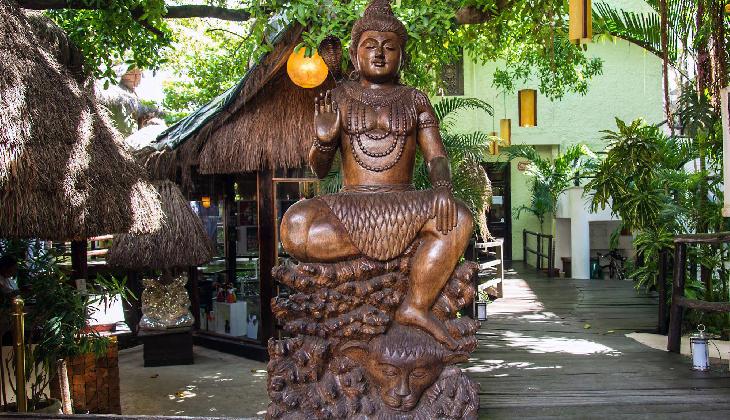 Blue Parrot 5th Avenue