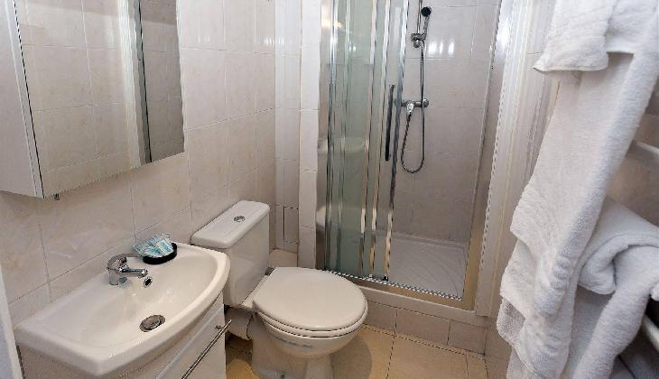 Hipotel Paris Buttes Chaumont Pyrénées