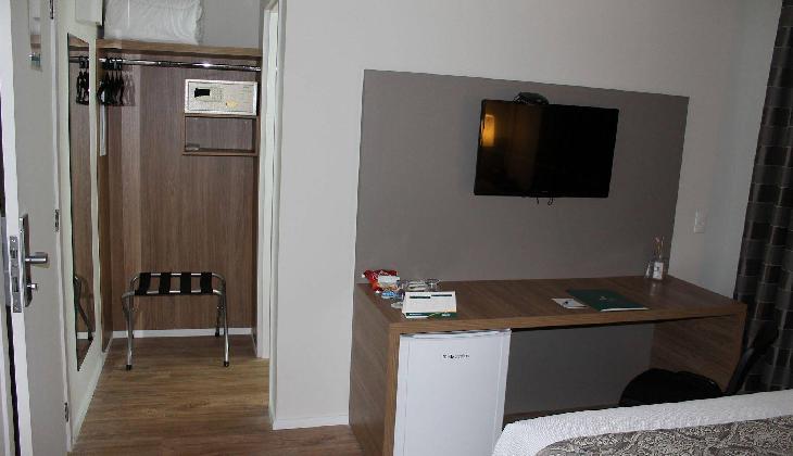 Hotel Ímpar Suítes Expominas
