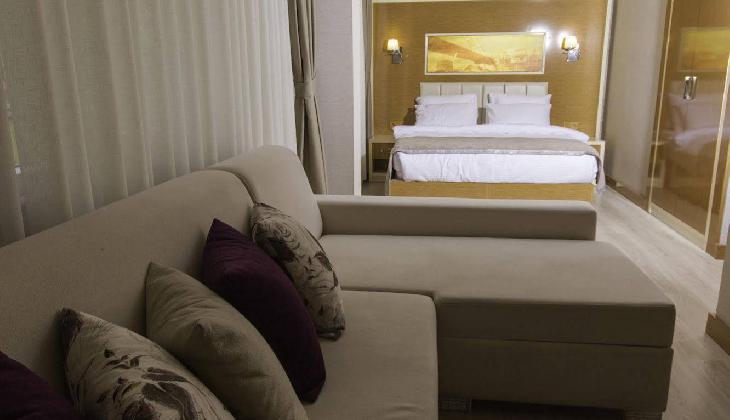 De Maison Airport Hotel