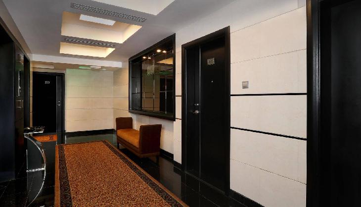 Royal Grand Suite Hotel